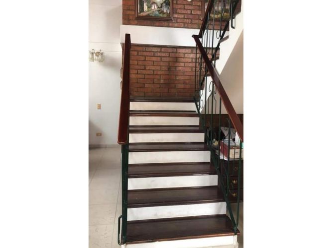 Casa en venta en Lagos Del Cacique, Floridablanca, 350 m² · foto 6 de 19