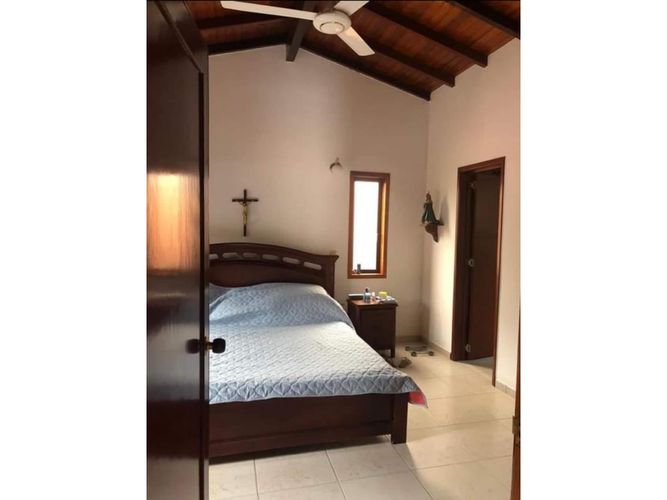 Casa en venta en Lagos Del Cacique, Floridablanca, 350 m² · foto 10 de 19