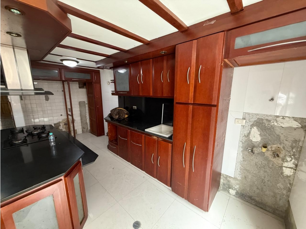 Casa en venta en Caobos Salazar, Bogotá · foto 5 de 24