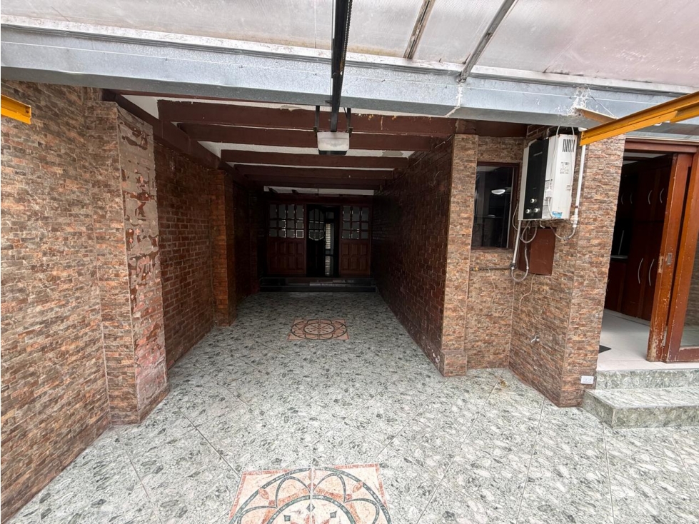 Casa en venta en Caobos Salazar, Bogotá · foto 11 de 24