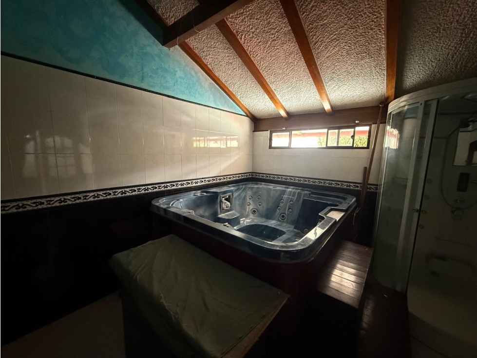 Casa en venta en Caobos Salazar, Bogotá · foto 16 de 24