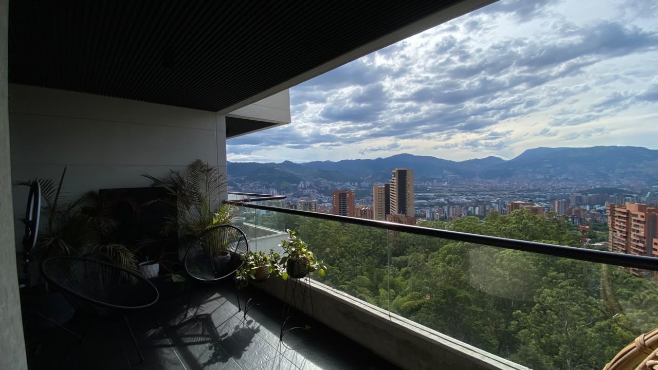 Apartamento en arriendo en El Poblado, Medellín · foto 8 de 19