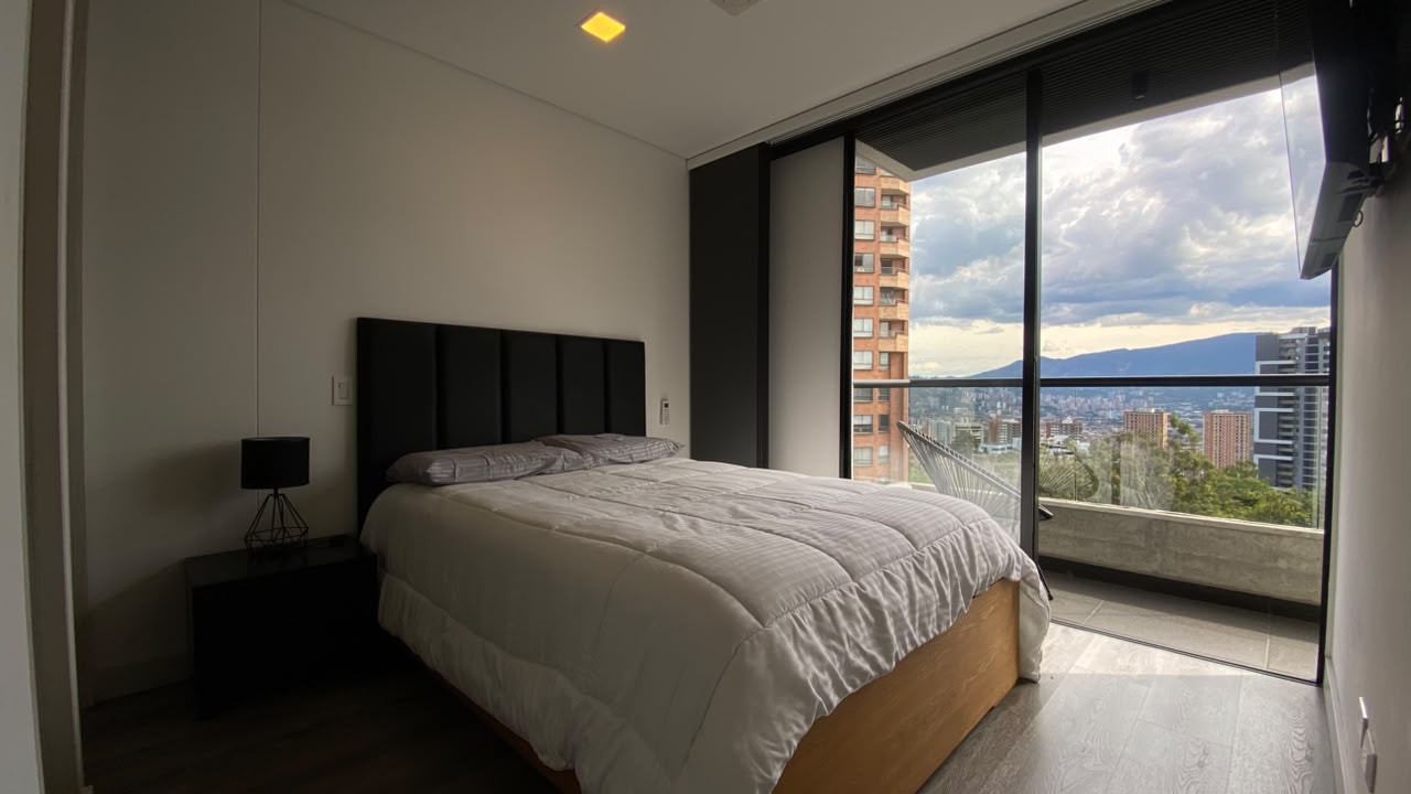 Apartamento en arriendo en El Poblado, Medellín · foto 11 de 19