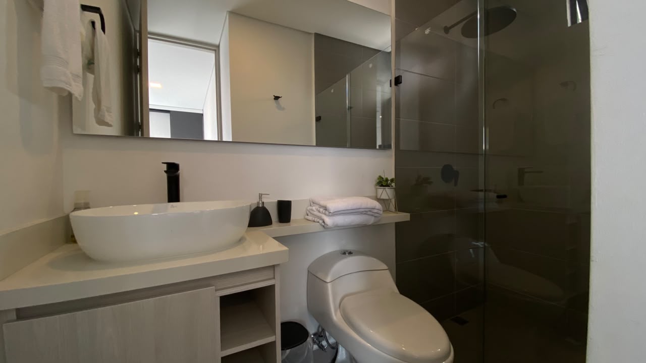Apartamento en arriendo en El Poblado, Medellín · foto 12 de 19