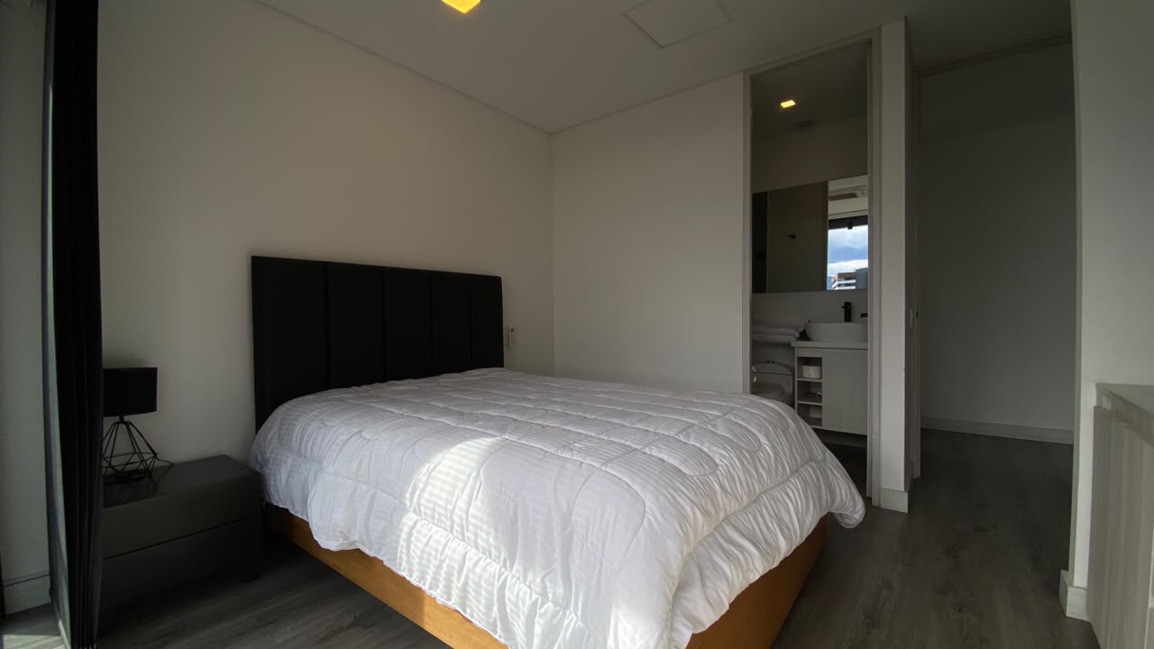 Apartamento en arriendo en El Poblado, Medellín · foto 15 de 19