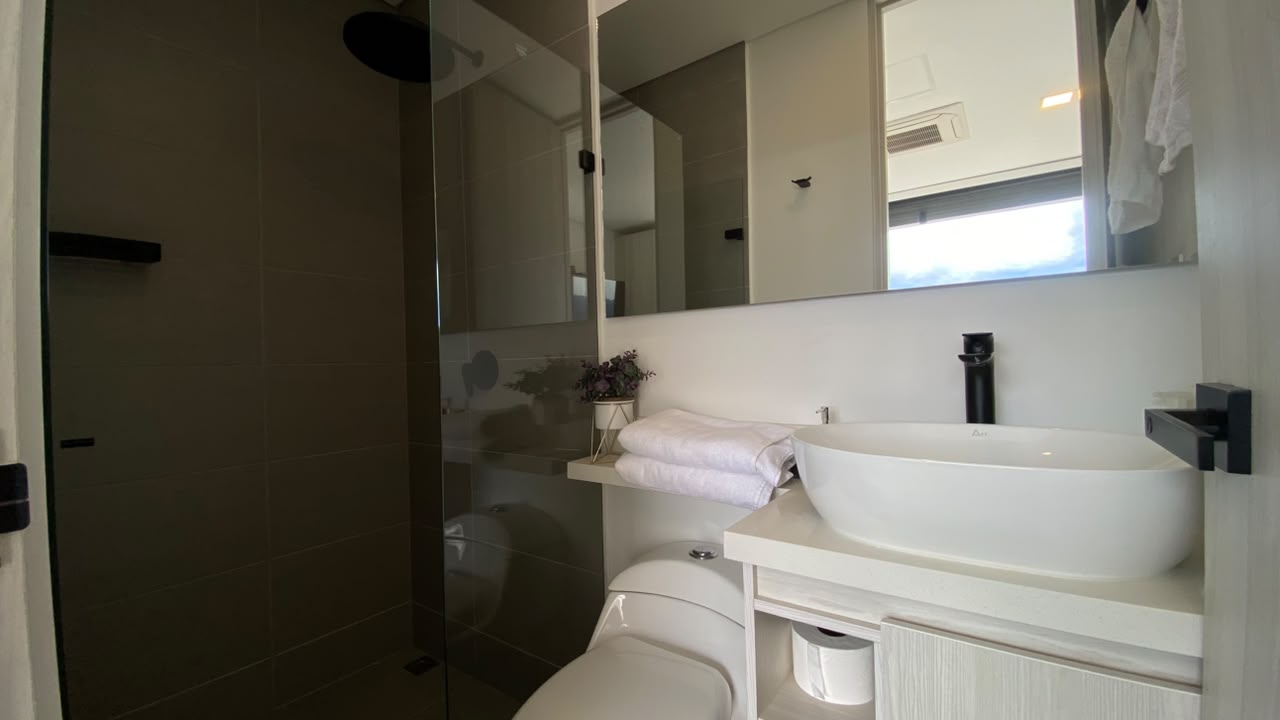 Apartamento en arriendo en El Poblado, Medellín · foto 16 de 19