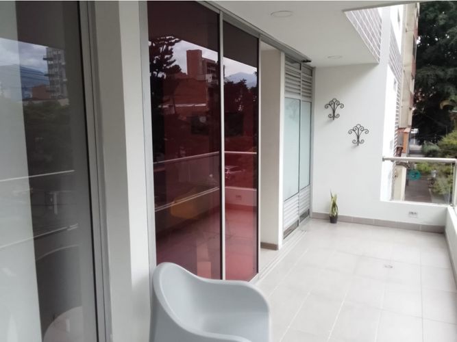 Apartamento de 4 alcobas en venta en Conquistadores, Medellín, 100 m² · foto 4 de 24