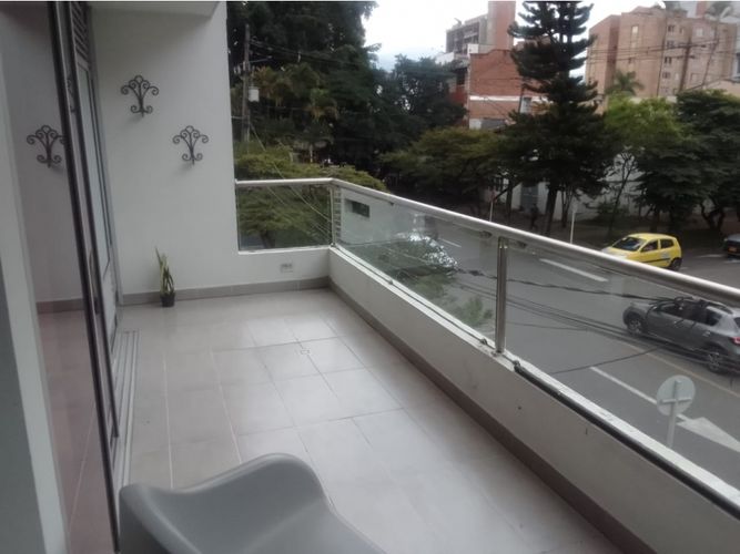 Apartamento de 4 alcobas en venta en Conquistadores, Medellín, 100 m² · foto 8 de 24