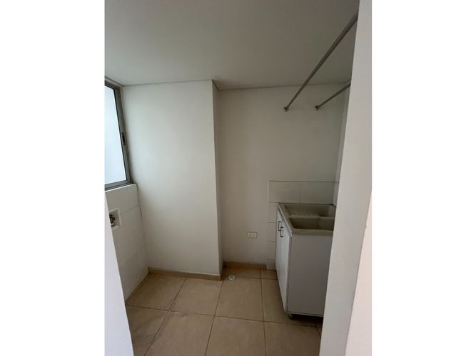 Apartamento de 3 alcobas en venta en Rosal Del Norte, Cúcuta, 58 m² · foto 6 de 23