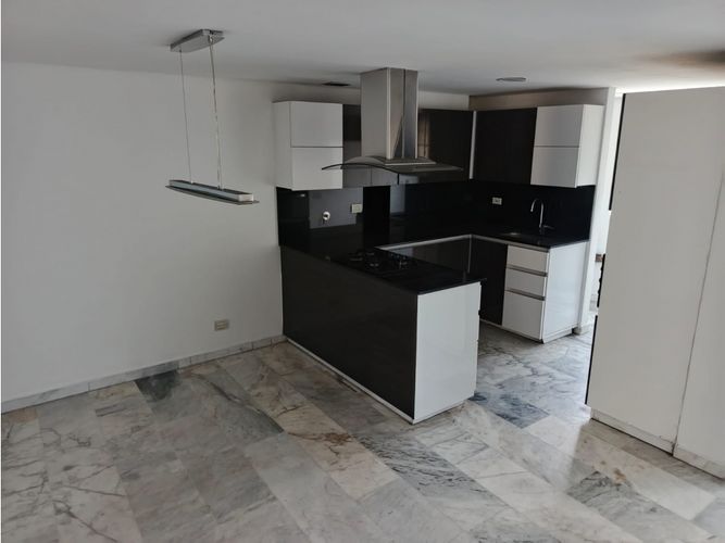 Apartamento de 3 alcobas en venta en Conquistadores, Medellín, 105 m² · foto 5 de 22