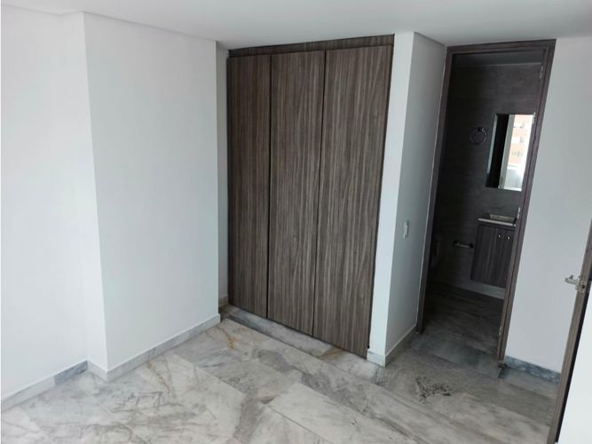 Apartamento de 3 alcobas en venta en Conquistadores, Medellín, 105 m² · foto 12 de 22