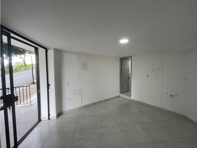 Local en arriendo en Las Lomitas, Sabaneta, 30 m² · foto 4 de 8