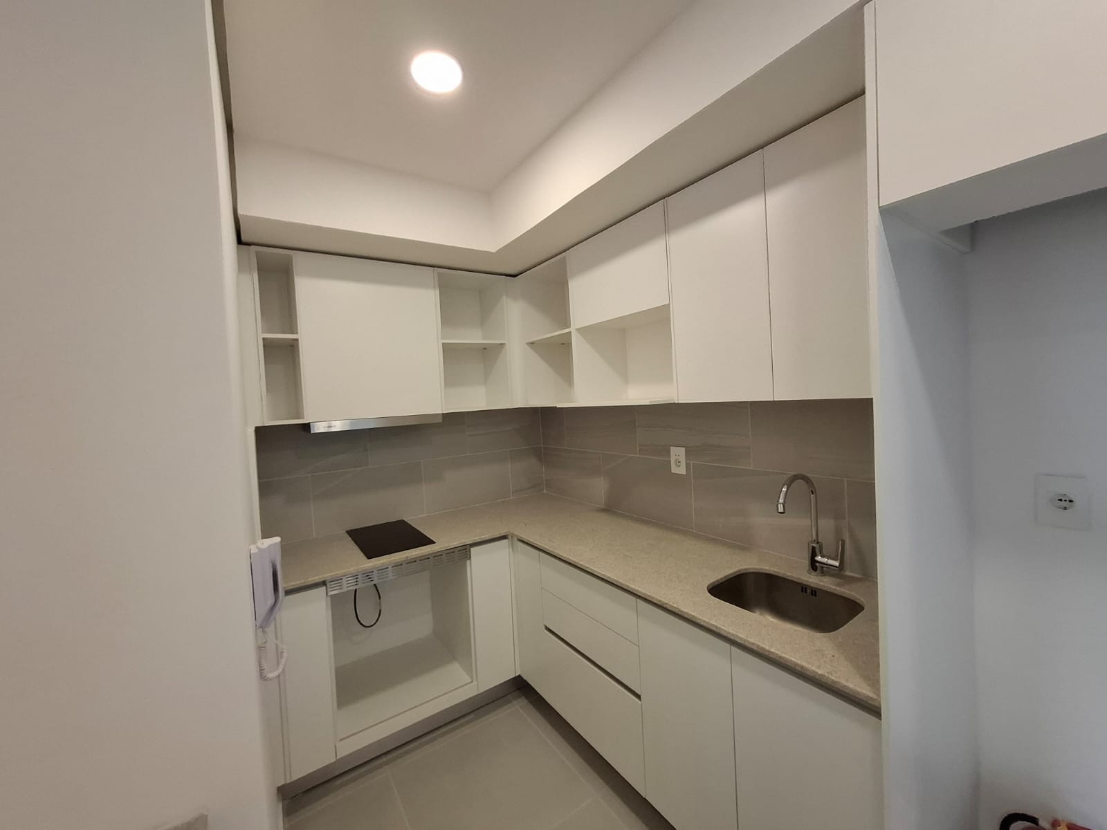 ALQUILER | DEPARTAMENTO DE 1 DORMITORIO CON COCHERA EN LAS MERCEDES — foto 2