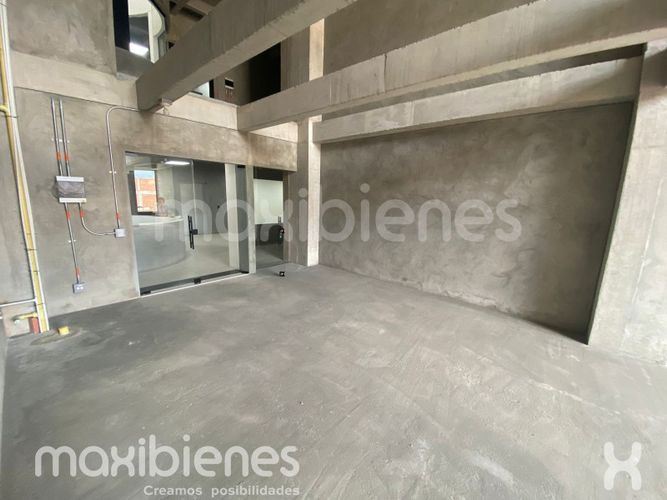 Local en arriendo en San Isidro, Medellín, 87 m² · foto 2 de 11