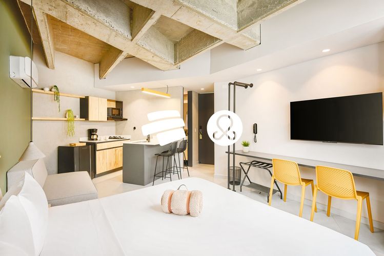 Edificio en venta en Laureles, Medellín, 1630 m² · foto 7 de 16