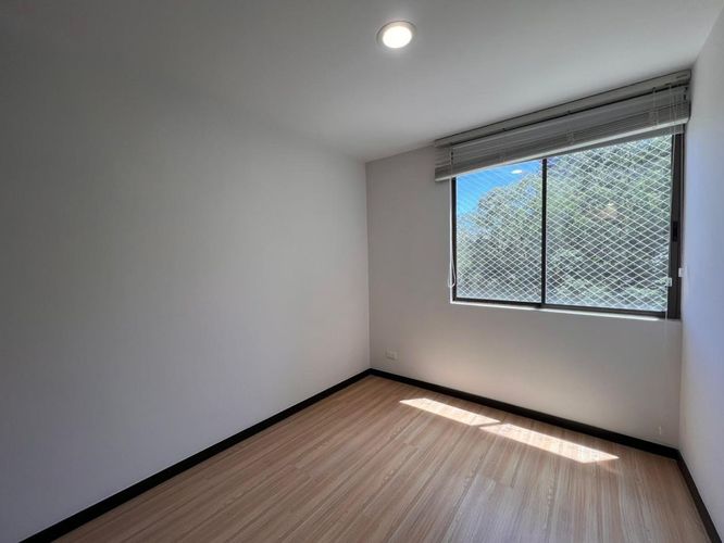 Apartamento de 3 alcobas en arriendo en El Poblado, Medellín, 80 m² · foto 9 de 14
