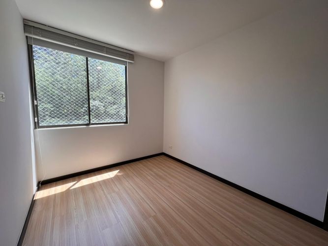 Apartamento de 3 alcobas en arriendo en El Poblado, Medellín, 80 m² · foto 7 de 14