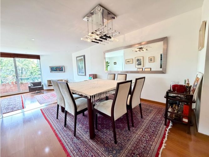 Apartamento de 3 alcobas en venta en Los Rosales, Bogotá, 191 m² · foto 6 de 22