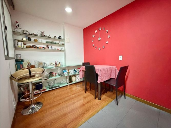 Apartamento de 3 alcobas en venta en Los Rosales, Bogotá, 191 m² · foto 10 de 22