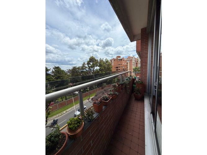 Apartamento de 3 alcobas en venta en Los Rosales, Bogotá, 191 m² · foto 11 de 22