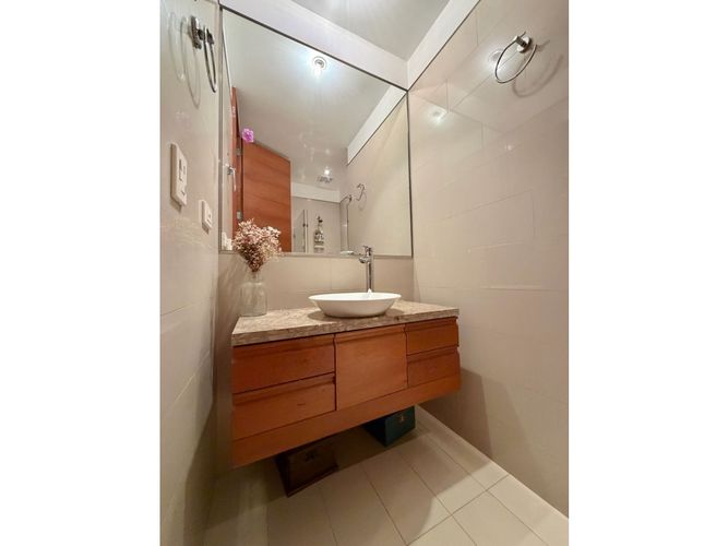 Apartamento de 3 alcobas en venta en Los Rosales, Bogotá, 191 m² · foto 17 de 22