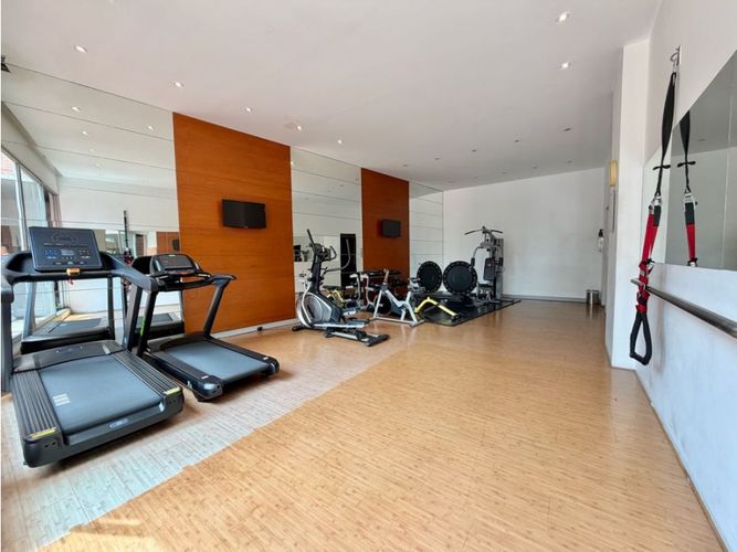 Apartamento de 3 alcobas en venta en Los Rosales, Bogotá, 191 m² · foto 19 de 22