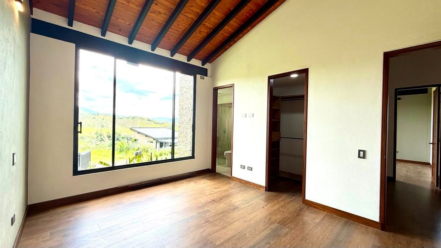 Casa de 4 alcobas en venta en Pantanillo, El Retiro · foto 14 de 20