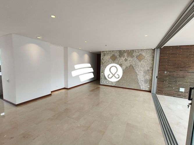 Apartamento de 4 alcobas en venta en El Poblado, Medellín, 200 m² · foto 6 de 24