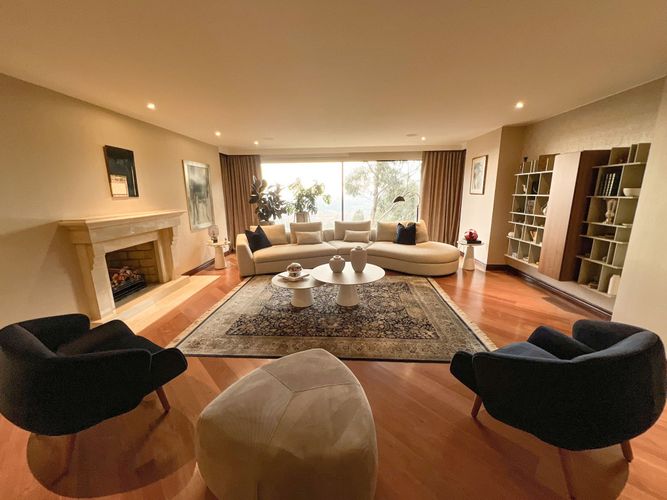 Apartamento de 4 alcobas en venta en Montearroyo, Bogotá, 392 m² · foto 2 de 14