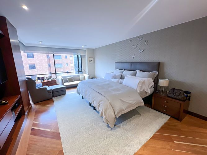Apartamento de 4 alcobas en venta en Montearroyo, Bogotá, 392 m² · foto 7 de 14