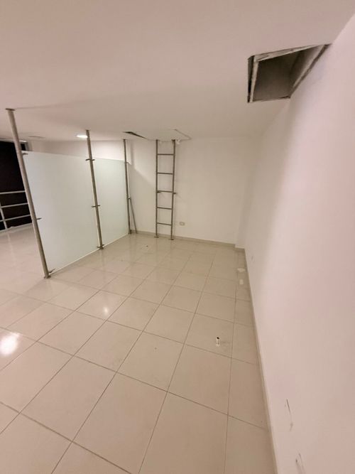 Local en arriendo en El Limonar, Cali, 175 m² · foto 5 de 9