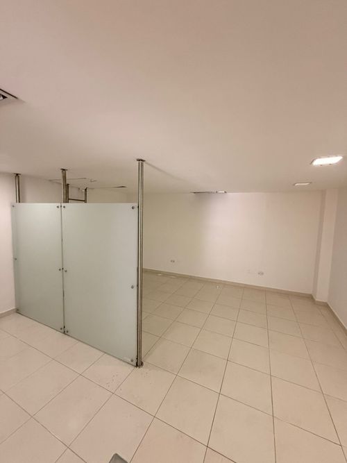 Local en arriendo en El Limonar, Cali, 175 m² · foto 8 de 9