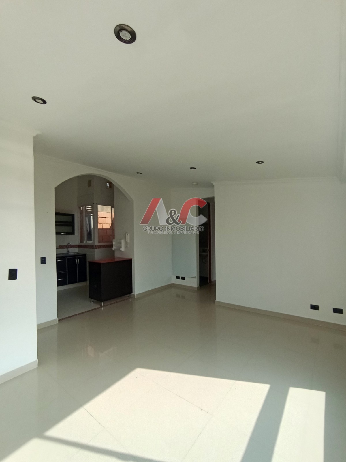 Apartamento en venta en La Cumbre, Mosquera · foto 2 de 16