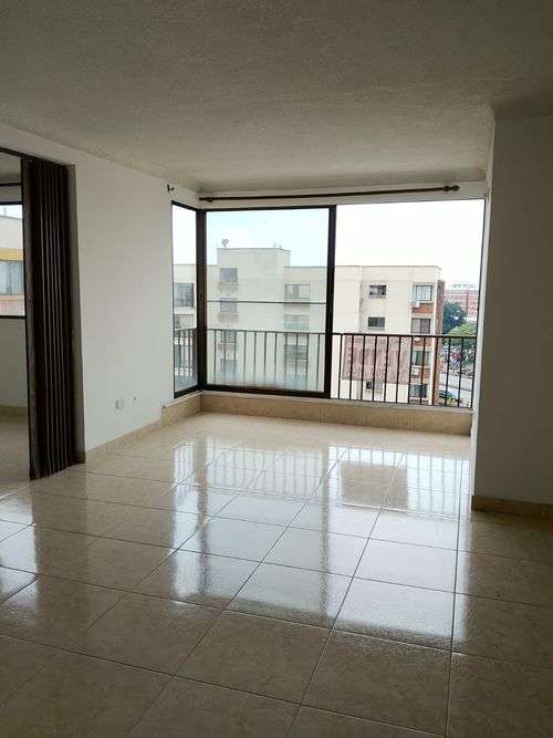 Apartamento en venta en Camino Real, Cali · foto 2 de 14