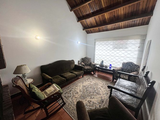 Casa en venta en Santa Barbara Central, Bogotá · foto 2 de 11