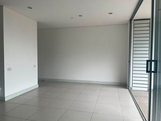 Apartamento de 2 alcobas en arriendo en Loma Del Esmeraldal, Envigado, 86 m² · foto 8 de 15