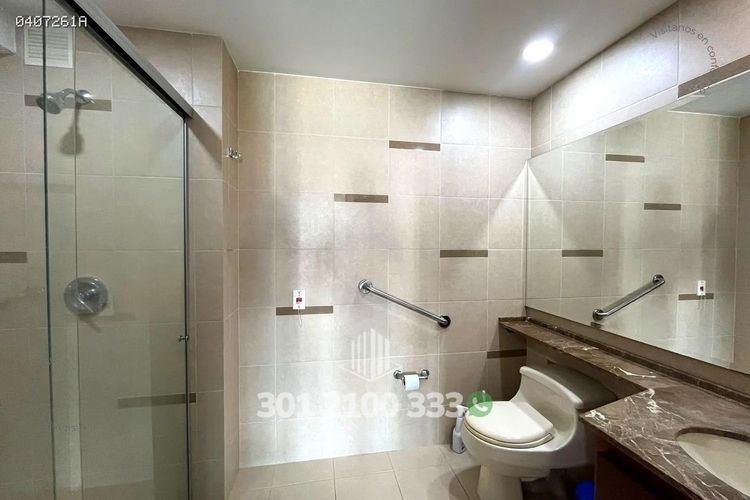 Apartaestudio en arriendo en Oviedo, Medellín, 52 m² · foto 8 de 19