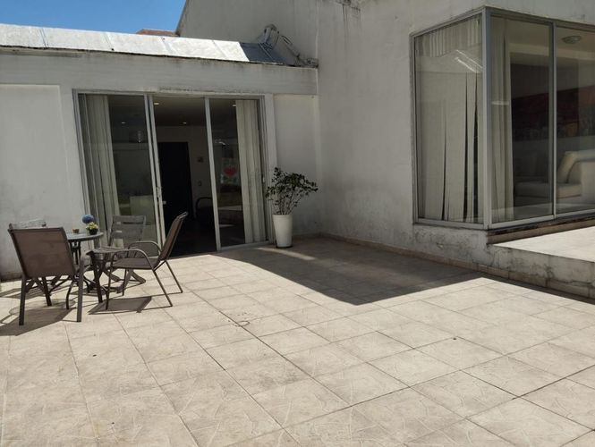 Casa de 5 alcobas en venta en Chicó Navarra, Bogotá, 736 m² · foto 9 de 11