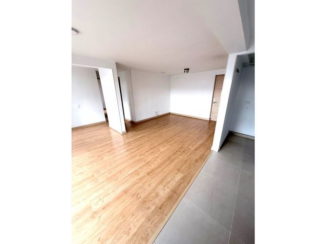 Apartamento de 2 alcobas en venta en Sabaneta Real, Sabaneta, 67 m² · foto 2 de 11