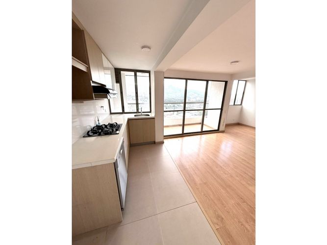 Apartamento de 2 alcobas en venta en Sabaneta Real, Sabaneta, 67 m² · foto 4 de 11
