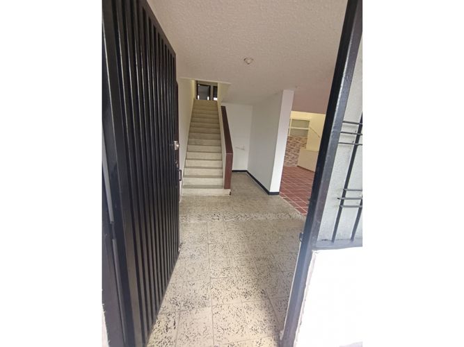Casa de 5 alcobas en venta en Terrazas, Bucaramanga, 180 m² · foto 4 de 24