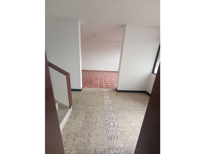 Casa de 5 alcobas en venta en Terrazas, Bucaramanga, 180 m² · foto 6 de 24