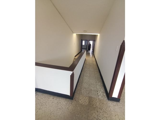 Casa de 5 alcobas en venta en Terrazas, Bucaramanga, 180 m² · foto 7 de 24