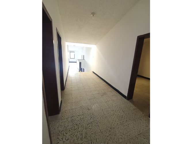Casa de 5 alcobas en venta en Terrazas, Bucaramanga, 180 m² · foto 8 de 24
