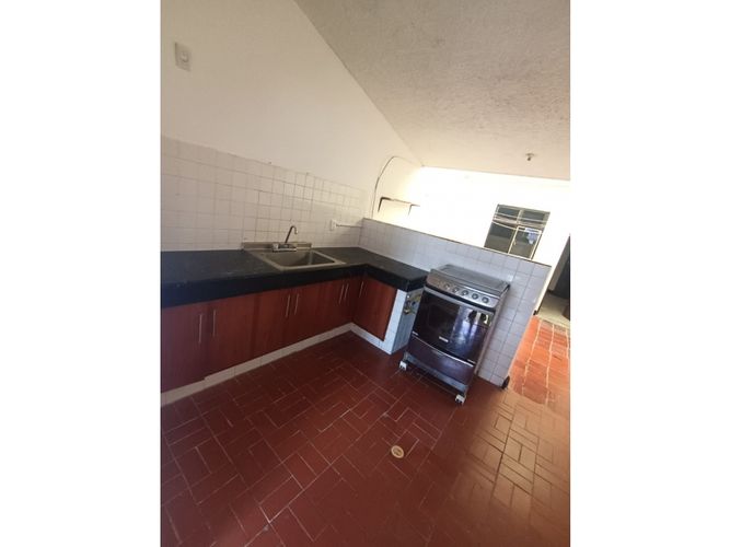 Casa de 5 alcobas en venta en Terrazas, Bucaramanga, 180 m² · foto 14 de 24