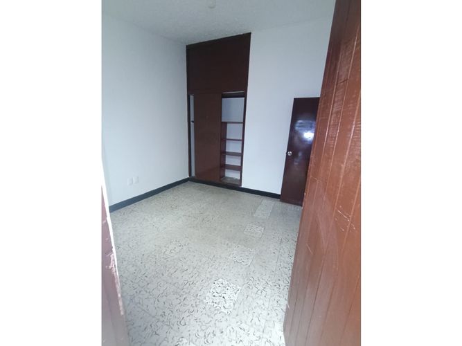 Casa de 5 alcobas en venta en Terrazas, Bucaramanga, 180 m² · foto 15 de 24