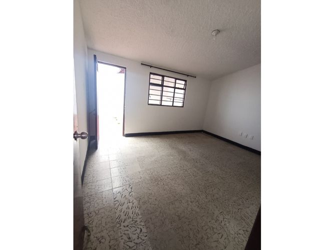 Casa de 5 alcobas en venta en Terrazas, Bucaramanga, 180 m² · foto 18 de 24