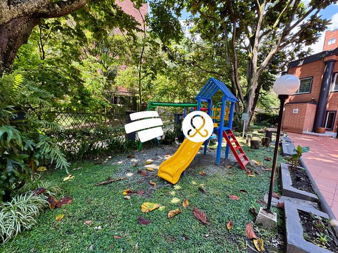 Apartamento de 4 alcobas en venta en El Diamante No. 2, Medellín, 144 m² · foto 23 de 24