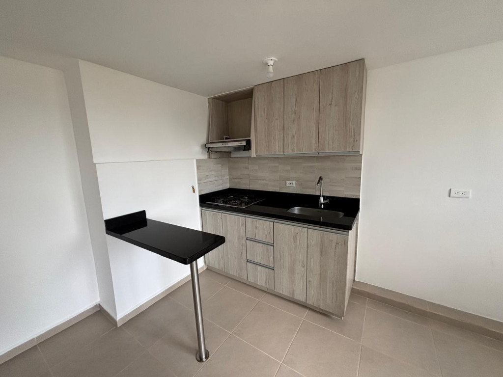 Apartamento en arriendo en Centro, Rionegro · foto 2 de 11