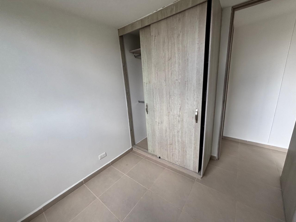 Apartamento en arriendo en Centro, Rionegro · foto 4 de 11